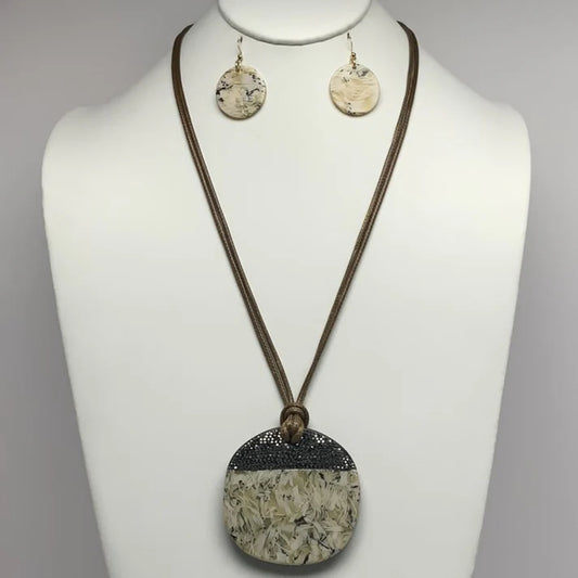 Rustic Circle Rhinestone